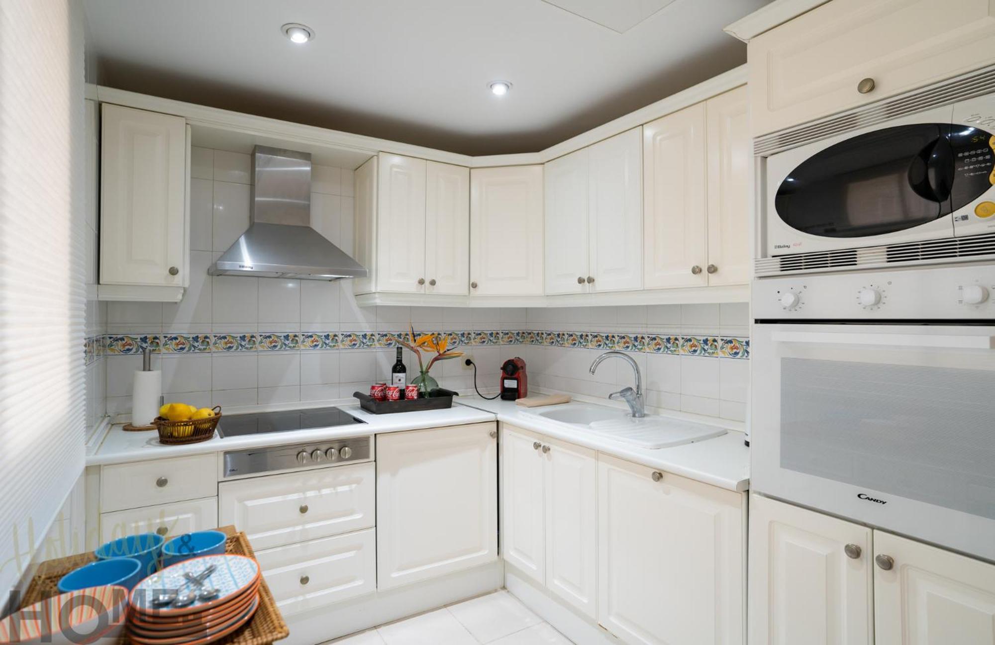 Apartment Hacienda Playa Elviria 300 M Playa,jardin , 2 Hab ,marbella