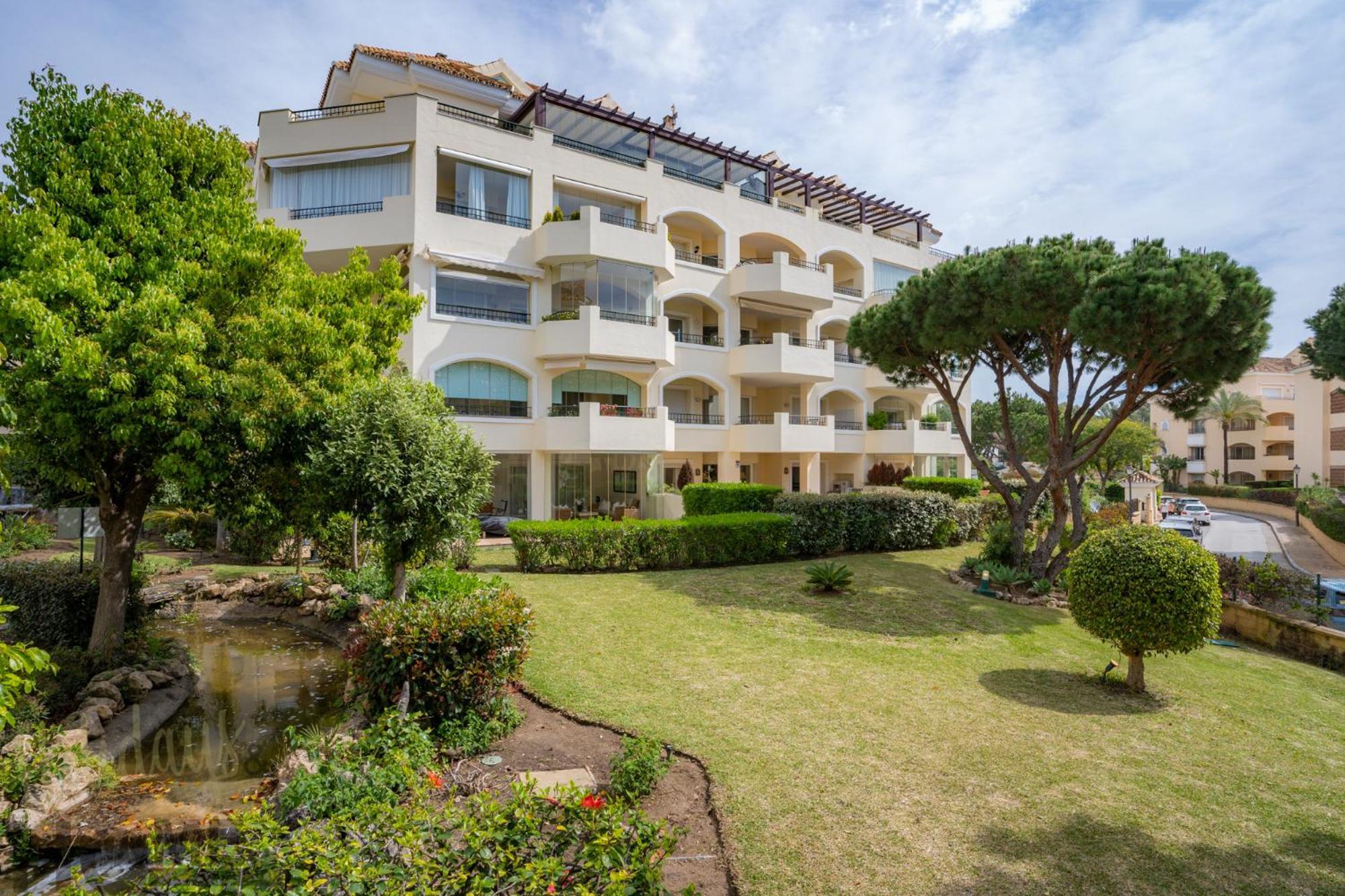 Hacienda Playa Elviria 300 M Playa,jardin , 2 Hab ,marbella Marbellac